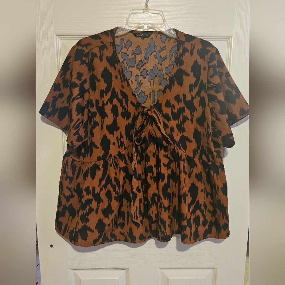 Shein Animal Print V-neck Blouse Sz 1X